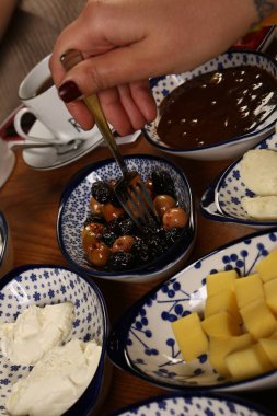 zengin ve leziz Türk Kahvaltı