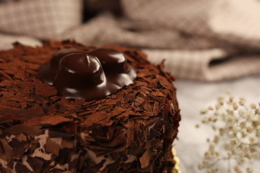 Masada lezzetli bir pasta var.