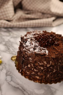 Masada lezzetli bir pasta var.