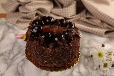 Masada lezzetli bir pasta var.