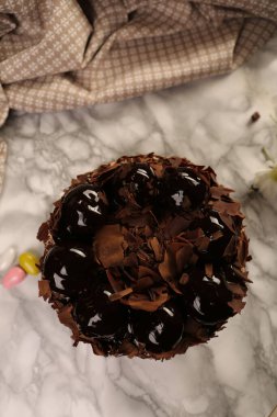 Masada lezzetli bir pasta var.