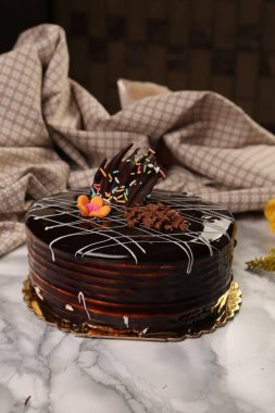 Masada lezzetli bir pasta var.