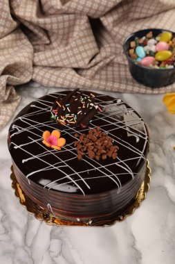 Masada lezzetli bir pasta var.