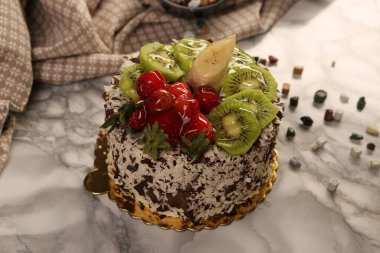 Masada lezzetli bir pasta var.