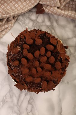 Masada lezzetli bir pasta var.