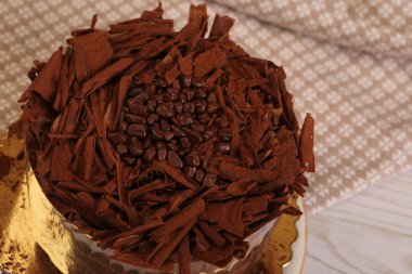 Masada lezzetli bir pasta var.