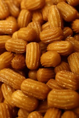 Geleneksel hindistancevizli tatlı baklavası. Ev yapımı fındıklı ve ballı baklava..