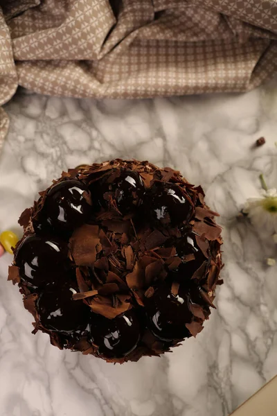 Masada lezzetli bir pasta var.