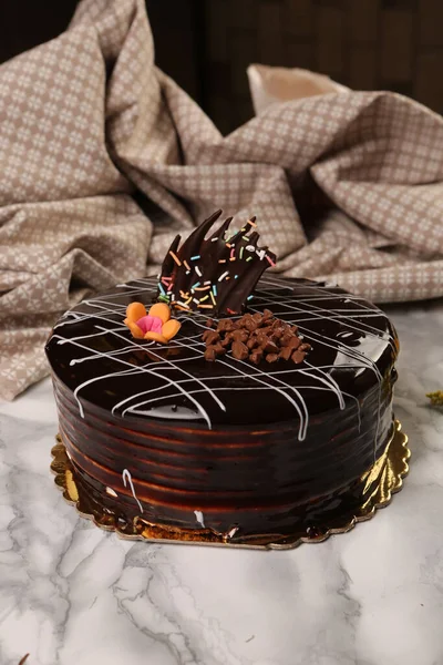 Masada lezzetli bir pasta var.