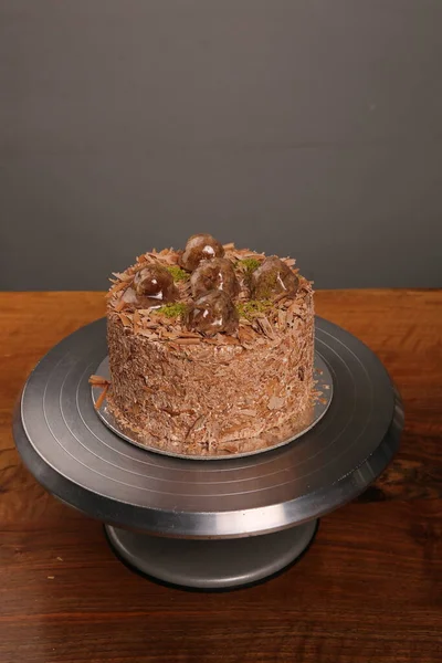 Masada lezzetli bir pasta var.