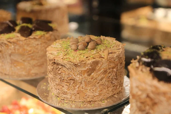 Masada lezzetli bir pasta var.