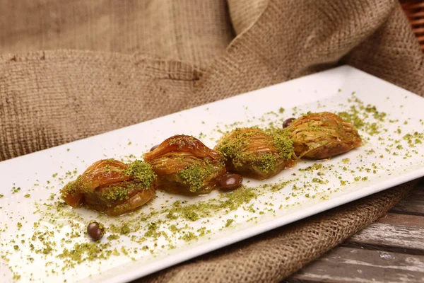 Traditionele Turkse Dessert Baklava Met Cashew Walnoten Zelfgemaakte Baklava Met — Stockfoto