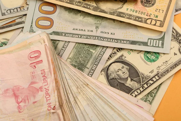 Türk Lirası ve Amerikan Doları