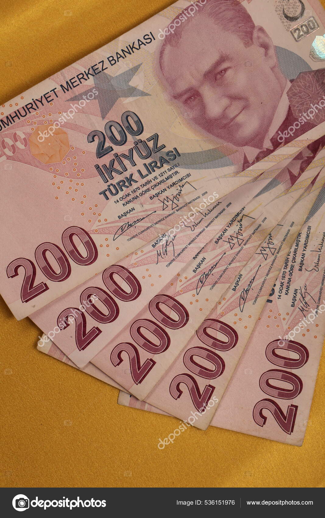 土耳其货币土耳其里拉钞票——图库图片© utkudemirsoy #536151976