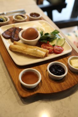 zengin ve leziz Türk Kahvaltı