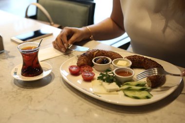 zengin ve leziz Türk Kahvaltı