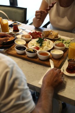 zengin ve leziz Türk Kahvaltı