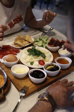 zengin ve leziz Türk Kahvaltı