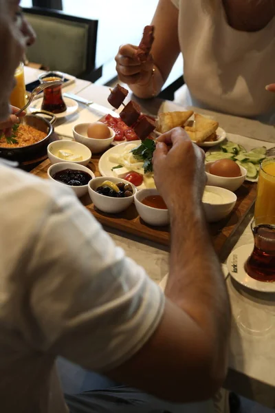 zengin ve leziz Türk Kahvaltı