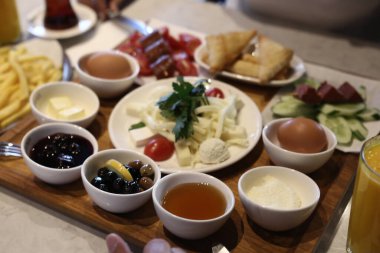 zengin ve leziz Türk Kahvaltı