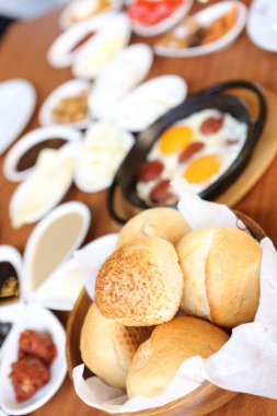 zengin ve leziz Türk Kahvaltı