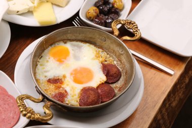 zengin ve leziz Türk Kahvaltı