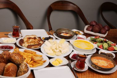 zengin ve leziz Türk Kahvaltı
