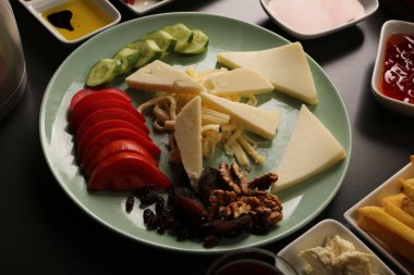 zengin ve leziz Türk Kahvaltı