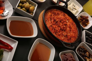 zengin ve leziz Türk Kahvaltı