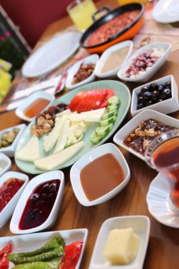 zengin ve leziz Türk Kahvaltı