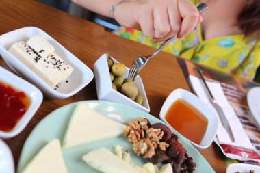 zengin ve leziz Türk Kahvaltı