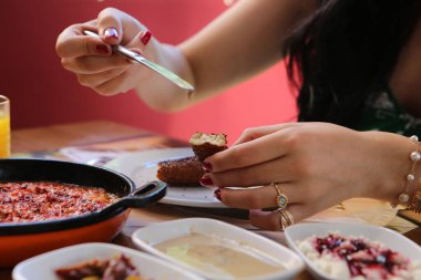 zengin ve leziz Türk Kahvaltı