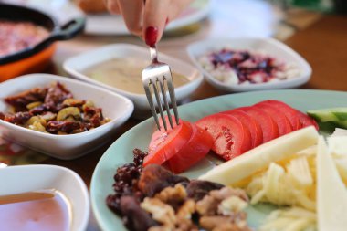 zengin ve leziz Türk Kahvaltı