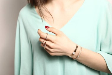 Elmas Mücevherler ve Moda Mücevherleri