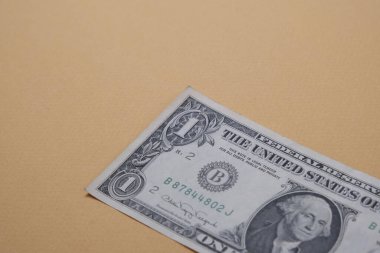 Bir sürü nakit bize dolar