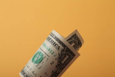 Bir sürü nakit bize dolar