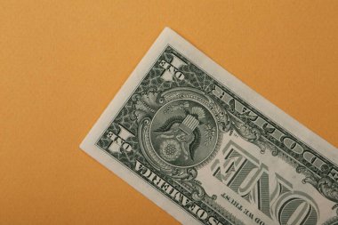 Bir sürü nakit bize dolar