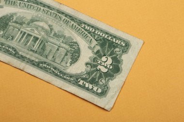 Bir sürü nakit bize dolar