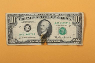 Bir sürü nakit bize dolar