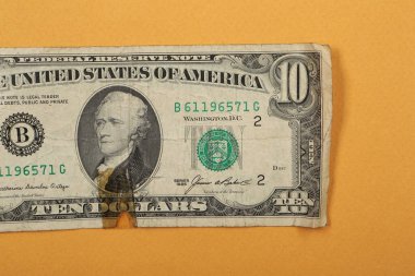 Bir sürü nakit bize dolar