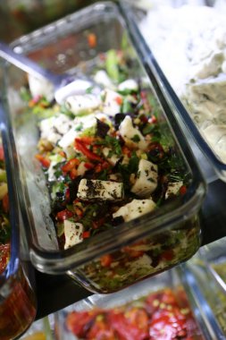 Geleneksel Türk ve Yunan yemek meze masası