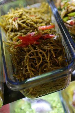 Geleneksel Türk ve Yunan yemek meze masası