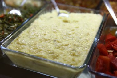 Geleneksel Türk ve Yunan yemek meze masası