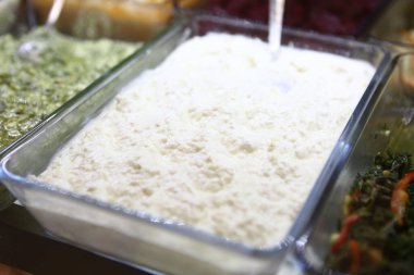 Geleneksel Türk ve Yunan yemek meze masası