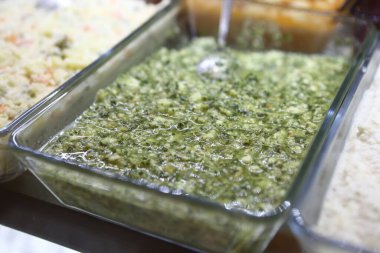 Geleneksel Türk ve Yunan yemek meze masası