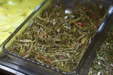 Geleneksel Türk ve Yunan yemek meze masası