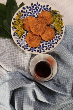 Koyu çikolata parçaları ile tanımlama