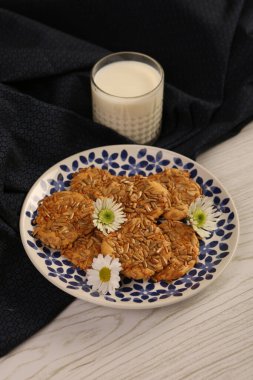 Koyu çikolata parçaları ile tanımlama