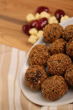 Koyu çikolata parçaları ile tanımlama