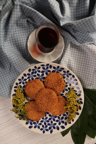 Koyu çikolata parçaları ile tanımlama